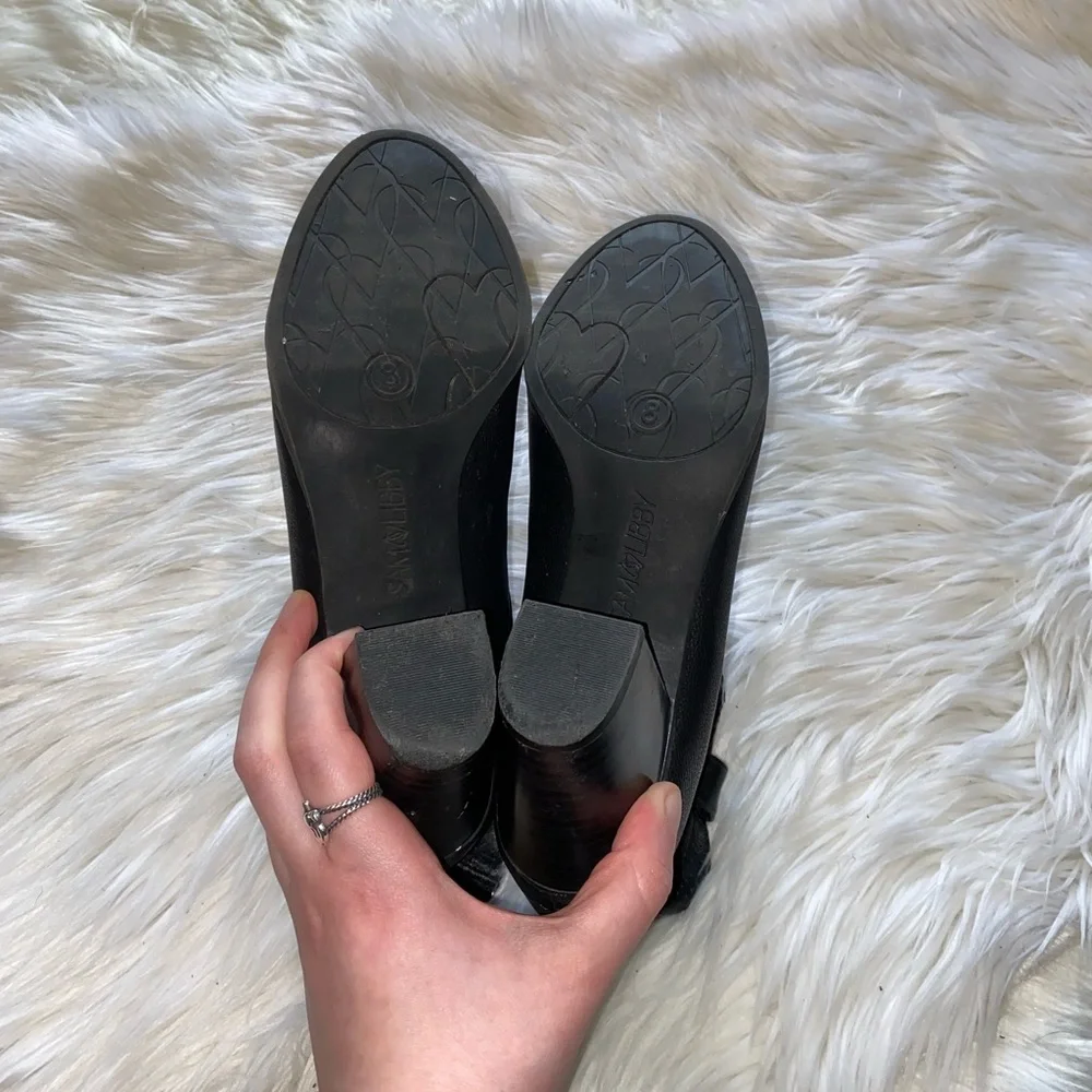 Sam & Libby black synthetic material size 8 M heeled ankle booties